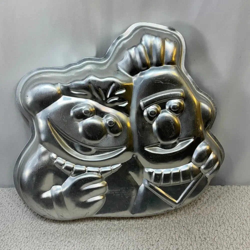 Bert & Ernie Wilton Birthday Cake Pan 1977 Sesame Street Aluminum #502-7423